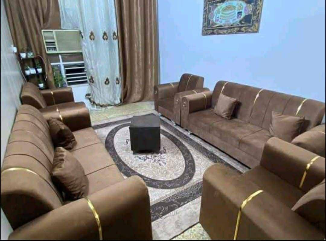 🔳 تخم بطه  10 مقاعد
وعرض اسبوع ☝ ☝ ☝

◀️10 مقاعد قنفة ثلاثية عدد 2 وقنفة ثنائية و2 كراسي مع 4 كوشات هدية 
✅✅
الــسعر :-365
10-مقاعد 350
9.مقاعد  ، 330
8- مقاعد 290
7- مقاعد 266
6مقعد 240
5مقعد 235

مع 4كوشات  

هديه ☝ هديه ☝ هديه ☝

مع كوشات عدد 4

ضمان سنتين 

مواصفات،، 

مقعد بلوك ابو 16
سفنج مميز ثاني ابو 8سم 
قماش قديفه جاكور
رجل عظم عاج 

🚖توصيل داخل بغداد 5 
اطراف بغداد. 15 الف.  
محافضات حسب البعد

للحجز والاستفسار واتساب
‏‪0770 953 3647‬‏
