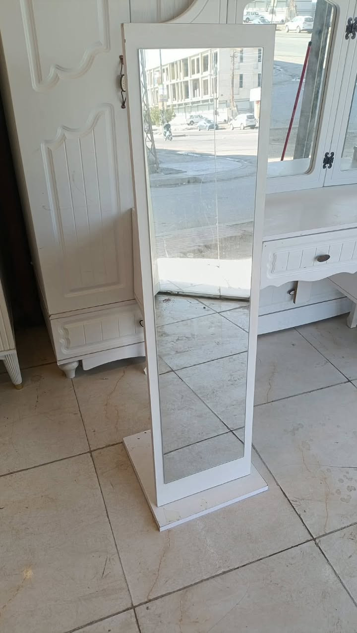 كانتري شبابيه مع دواشك 2 
فول نضافه💯
 سعرها//750
التوصيل والشد داخل بغداد مجانًا ✅✅


**إذا كنت صاحب هذا الإعلان وتريد حذفه لأي سبب، رجاءا أرسل رسالة إلى الدعم الفني**