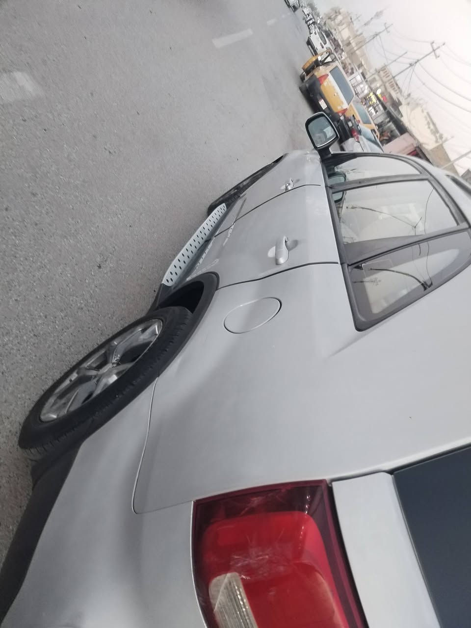 سلام عليكم سياره سورنتو 2014 خليجي البيع جاهزه حداديه تبريد تدفئه تخم تاير مكينه وكير كله شرط سياره جاهزه كهربائيات كله شغاله مابيه نقص برغي بيه كصت قماره فقط وبيبان ثنين مبدله مكلف بل نشر *********** مكان سياره سماوه قضاء الخضر سياره سبعه راكب
