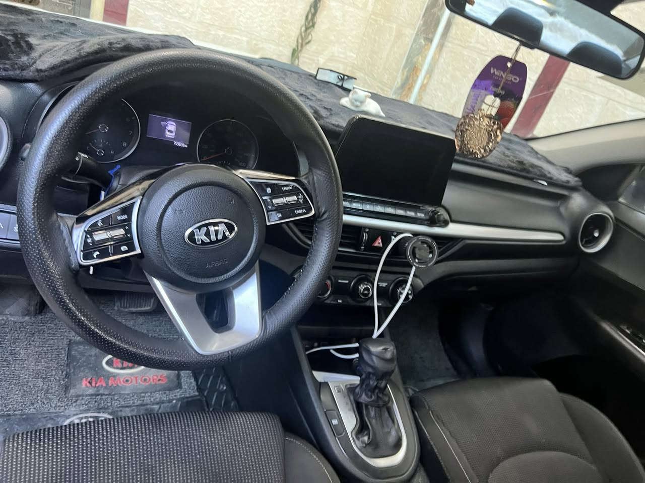 فورتي للبيع موديل 2021مكلف بل نشر السعر 140 وبيها مجال صبغ 3قطع بلا دواخل باقي الستفسار ***********
