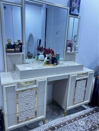ميز تواليت • استخدام قليل • البصرة