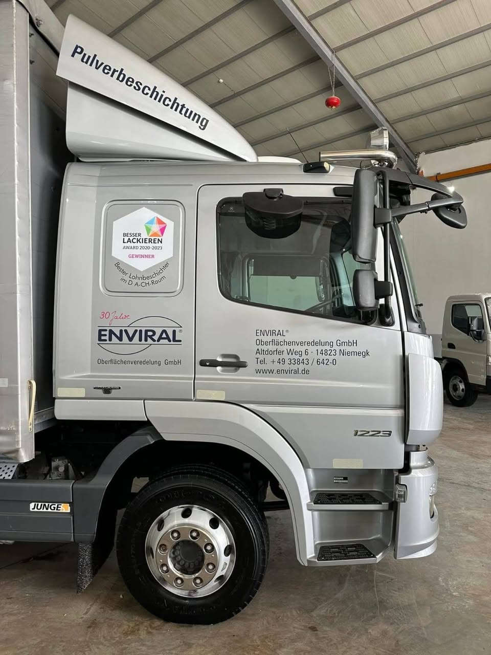 اتيكو 1223 موديل 17 رقم سليمانيه اربعه سلندر كير اوتوماتيك جادر مسرحي كامل الموصفات السعر 35000$ للاستفسار الاتصال على الرقم الثاني 
***********
***********
السيارة تخم تاير الاسبير مال الشركة رادار السيارة جاهزه للعمل
