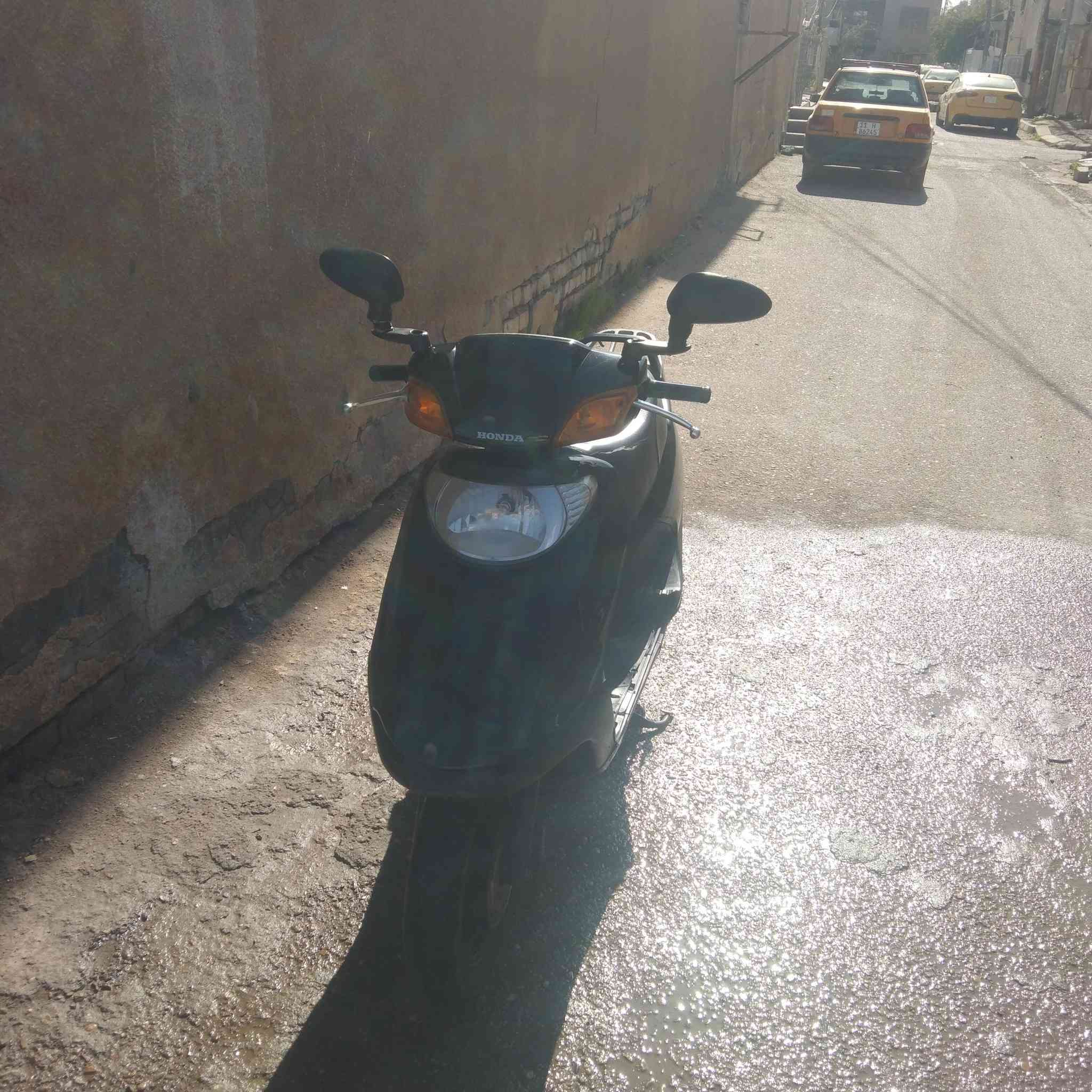 سلام عليكم دراجه سبيسي معروضه للبيع مكاني بغداد الزعفرانية السعر 500 رقم التلفون ***********
