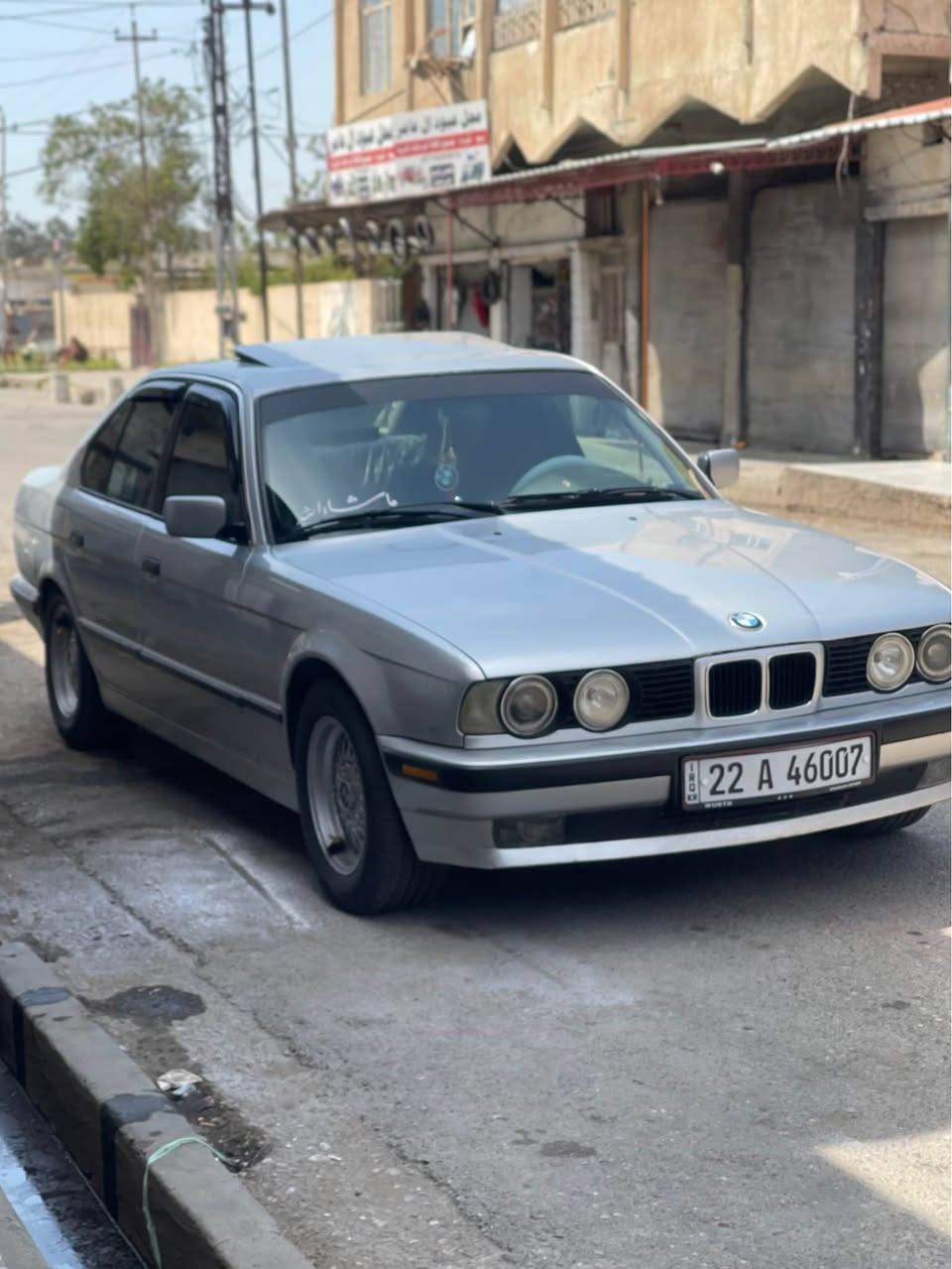bmw 1990 520i                                                                         فوول مواصفات بس کیر عادیی رقم اربیل رقم جدید دفتر بنزین موجود تحویل وکالە بشرطا سیارە بدون ظربە                                *********** 📞.                                                           مراوس حسب قناعە كركوك, العراق
