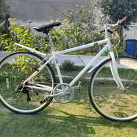 بايك رياضي ياباني  موديل 700C  حجم 28 لون ابيض  اصلي باله كسر حاويه  غ...