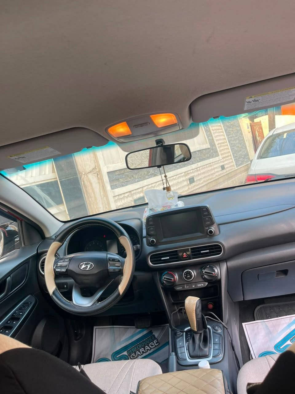 للبيع هونداي كونا 2020 🚘
سيارة نظيفة جداً ومميزة، مناسبة للاستخدام اليومي والعائلي، وبحالة ممتازة من الداخل والخارج.

🔹 الموديل: 2020
🔹 المحرك: 2000 CC (دوش)
🔹 الممشى: 55 ألف كم فقط
🔹 الرقم: بغداد - تحويل مباشر
🔹 كفالة محرك وكير
📌 ملاحظة مهمة:
السيارة حادثها كان بسيط جداً، والقطع المتضررة فقط:
✅ الجاملغ الأيمن
✅ البانيد
وتم تبديلها بقطع كورية أصلية، مع توفر صور الحادث والسونار داخل الصور.

✨ السيارة جديدة جداً جاهز وما تحتاج أي مصروف.
💰 السعر: 137 ورقة
ويوجد مجال بسيط للمشتري 
📍 موقع السيارة: السيدية
📞 للاستفسار والمعاينة:
***********
