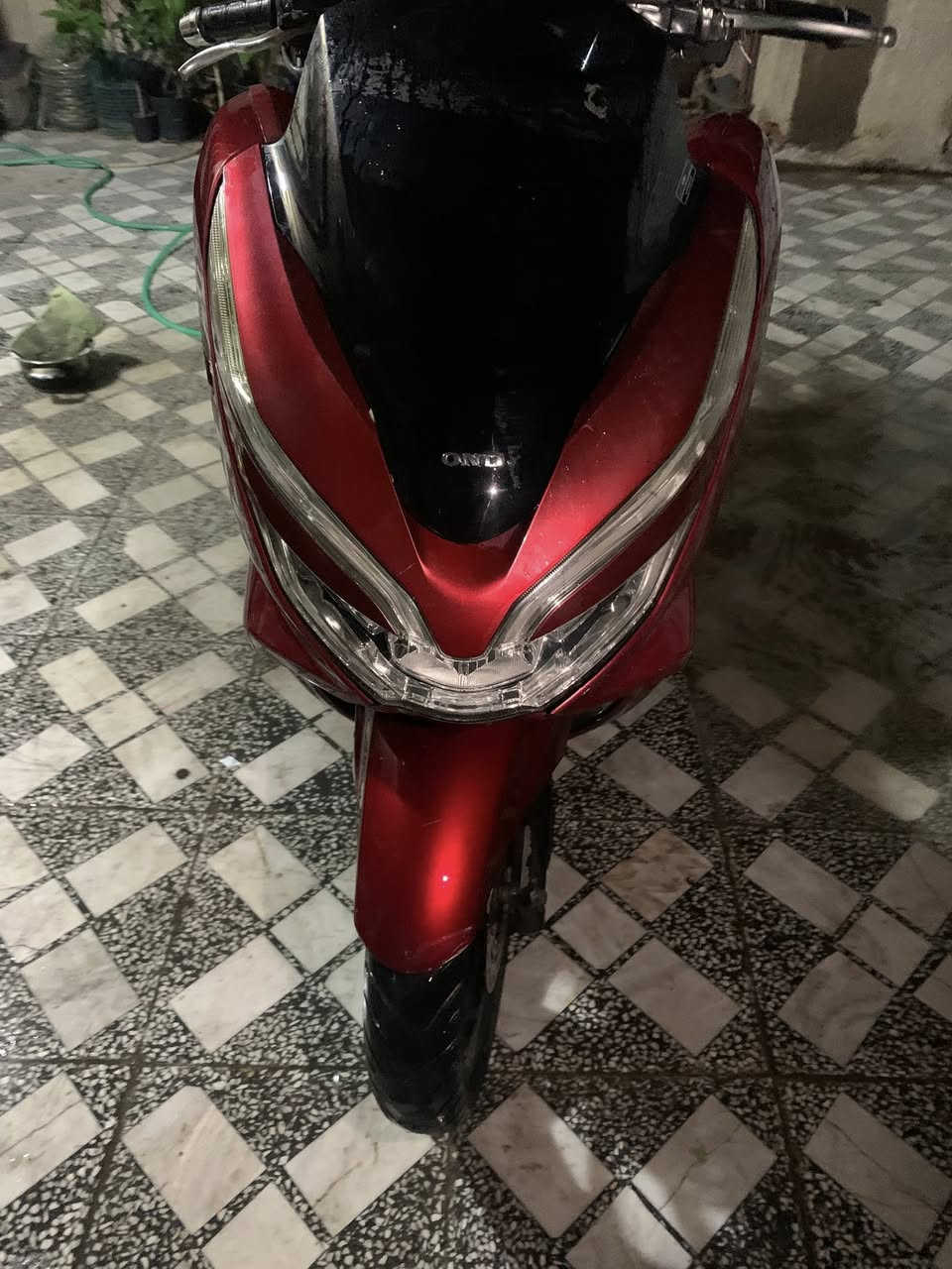سلام عليكم pcx جيل 3 كوري 125 cc
ضرر ويل خلفي ممشاها 41 الف صوره موضحه 
مكانه بغداد شعب *********** واتساب فقط 
سعر 150’1 دولار
