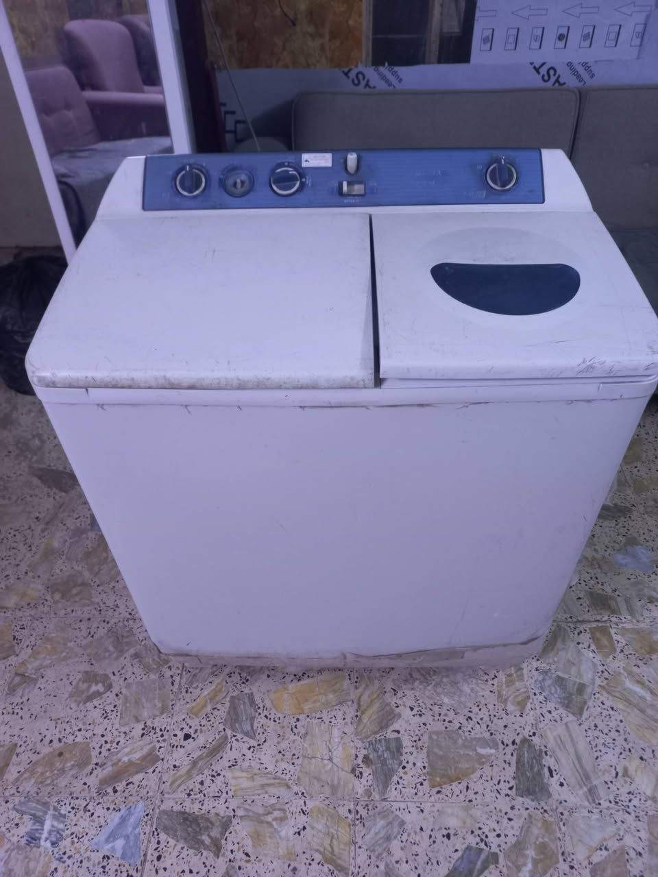 غسلات عدد ٢ كبيره ٦٥ الف صغيره ٤٠ الف بغداد الحسينيه


**إذا كنت صاحب هذا الإعلان وتريد حذفه لأي سبب، رجاءا أرسل رسالة إلى الدعم الفني**