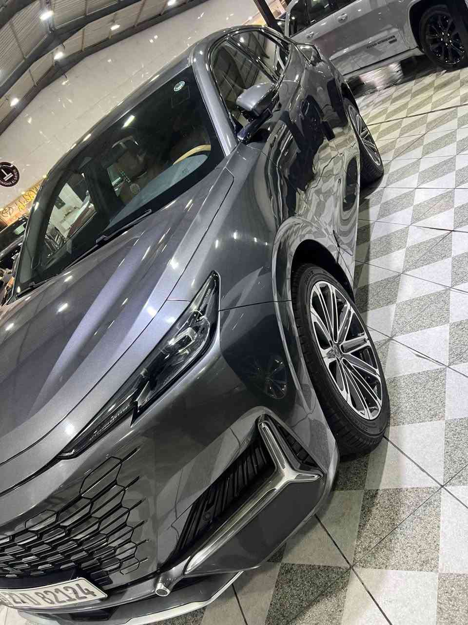 السلام عليكم ورحمه الله وبركاته للبيع
شانجان يوني كي موديل 2023
سيارة مواصفات خليجية محرك 2000تيربو تخم تاير دهن جديد ضمان شركة رقم شمالي شرط تحويل ماشية 57الف كيلو متر حقيقي 
السيارة بيهة بارد باب السائق مرجعهة الضربة بجهاز  مال الباب وبيهة رصعات ماكو لاصبغ ولاتبديل 
سيارة مواصفاتهة معروفة  مكاني بصرة قرب ساحة سعد السعر 175ورقة وبيهة مجال بسيط كلش  للشراي 
هاتف ***********
