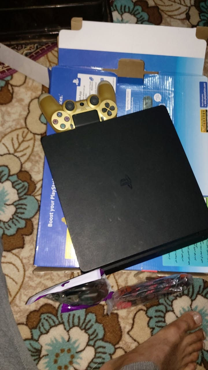 للبيع بلي4بعده بلكارتون ممشغله بيدك اشغله لان اني ماعرفله والله هديه من أبو جنه وأريد ابيعه


**إذا كنت صاحب هذا الإعلان وتريد حذفه لأي سبب، رجاءا أرسل رسالة إلى الدعم الفني**