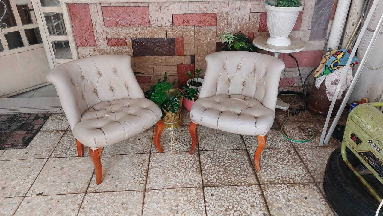 تبريد لبيع شغال ٢ طن ٢٥٠
سلبت كنتوري نوع بيكو  ب ٣٠٠ حجم ٢ طن 
كراسي عدد ٢ ب ٥٠ الف 

*********** بغداد حي القادسية
