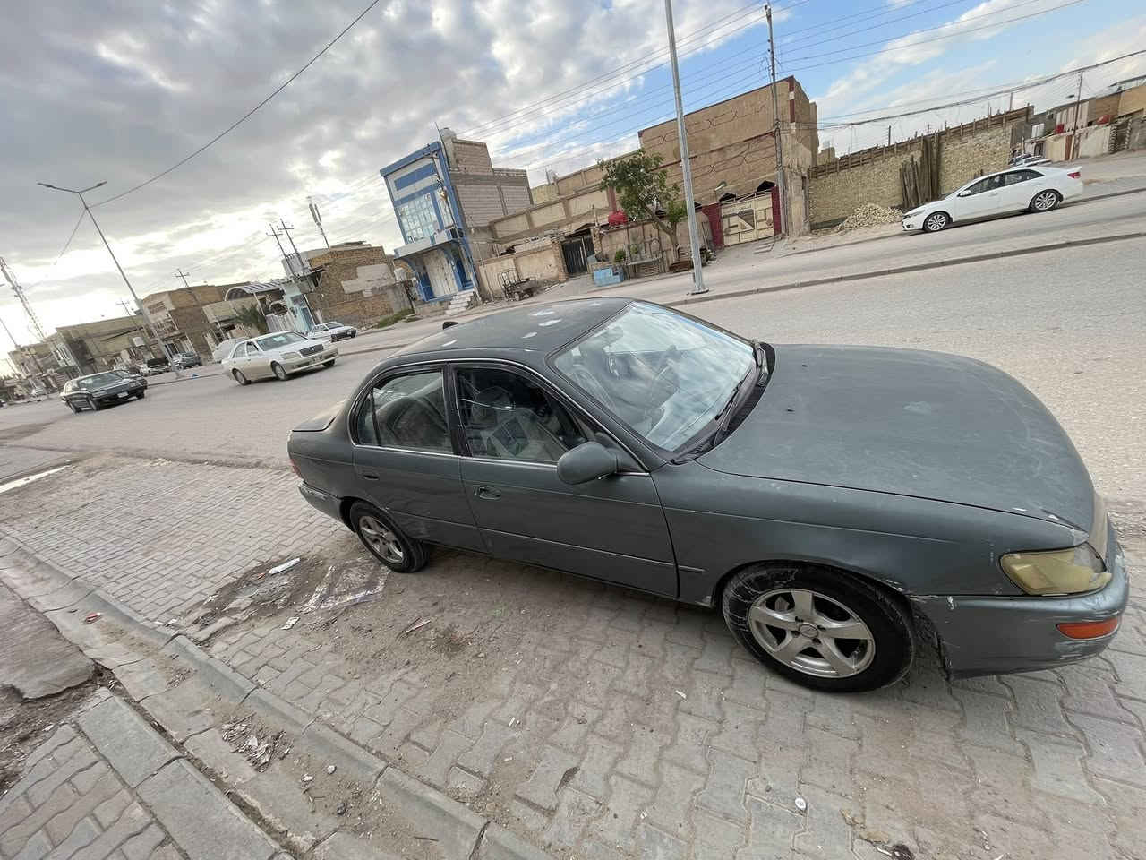 سلام عليكم كورلا 92 للبيع رقم نجف دولي بسمي السعر 45وبيها مجال بسيط حداديه نص عمر   كير ومحرك خير من الله ***********
