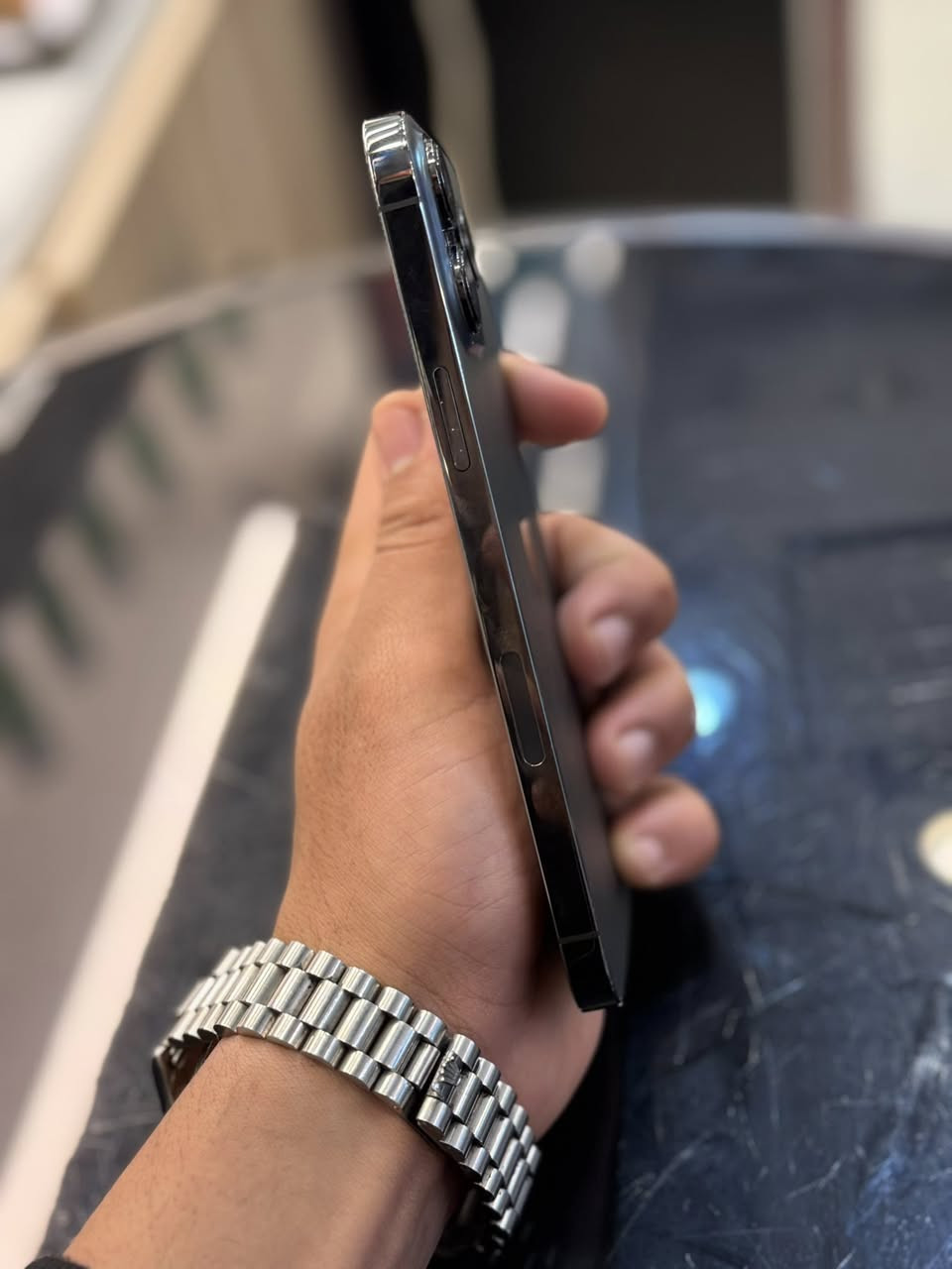 13 برو ماكس ذاكره 512 بطاريه 98 جهاز مكفول وتر شخط ما بي لون اسود واحد على واحد سعره 675 قفل عنوان سيديه شارع تجاري ***********
