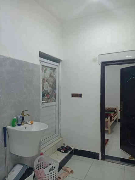 تحيه طيبه 🌹🌹🏪🏪
دار سكن للبيع حي النفط

شارع أحمد مطر بناء ٢٠٢٢

كونكريت مساحته 108م

طابقين... الطابق الاول ⬆️

غرف1 صاله استقبال مطبخ صحيات 2... 🚱

الطابق الثاني⬇️.. غرف2 صاله

صحيات... للاستفسار  السعر٧٠

*********** واتساب💚

***********للاتصال📞
