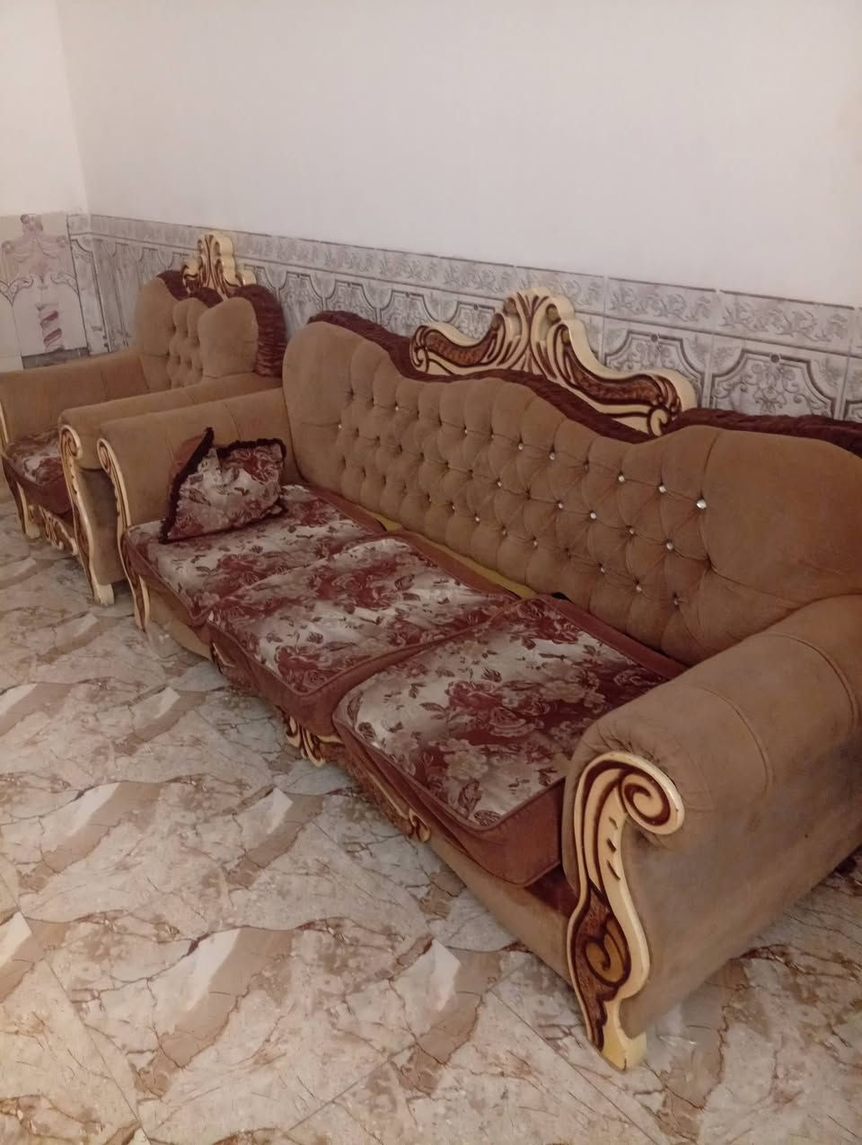 السلام عليكم تخم البيع ملاحي تسكام 300وبي مجال ***********
