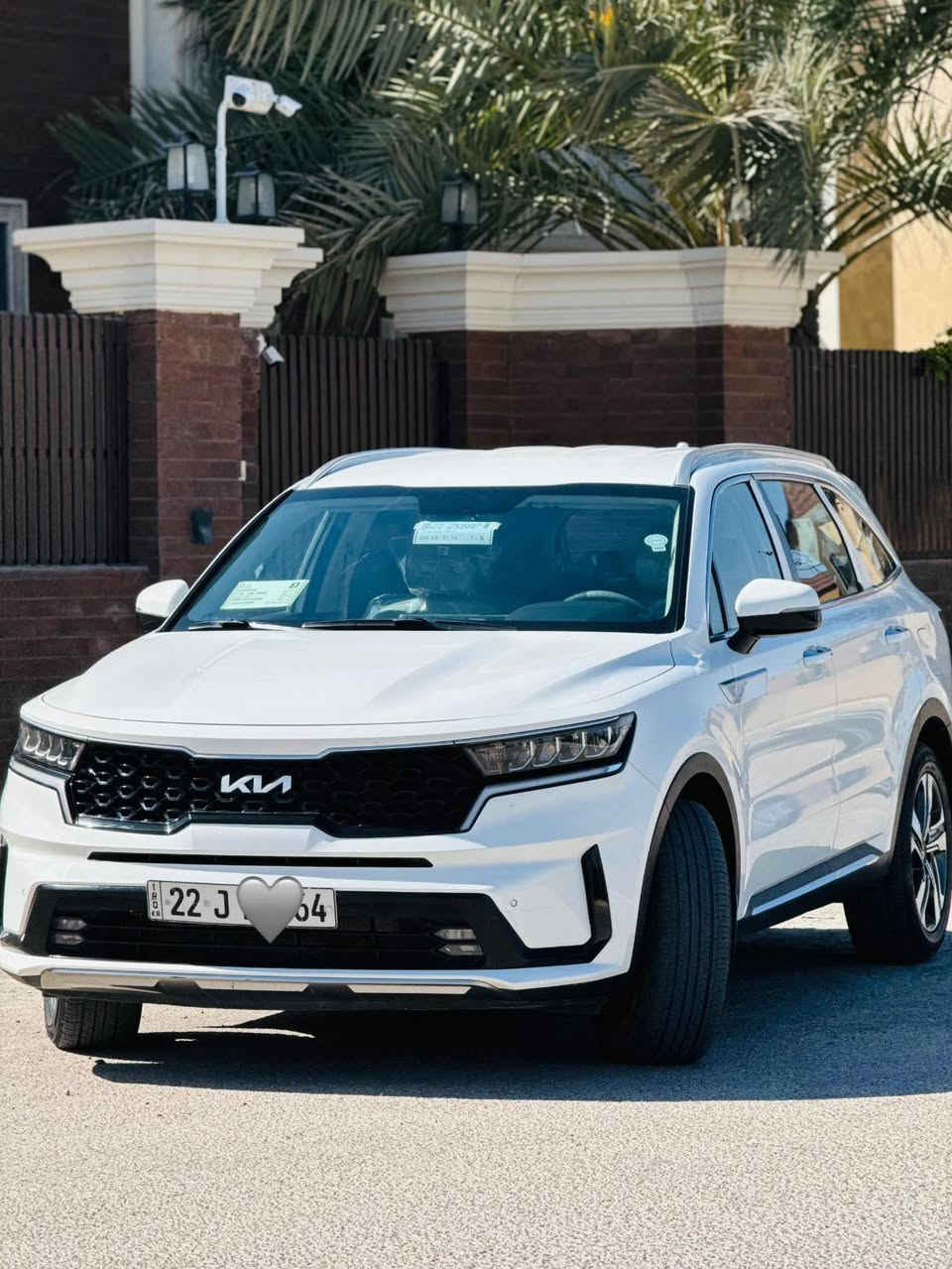 سلام عليكم  سورنتو موديل 2023 كفاله عامه من صبغ وتبديل رقم اربيل ماشيه 85 فقط بارد باب الصدر كما موضح بصور قليل جدا السياره جاهزه من كلشي مواصفاتها معروفه فول عدا البنوراما 
السعر 280 وبي مجال حك الجيه 
غير متواجد على الفيسبوك 
رقم الهاتف ***********
