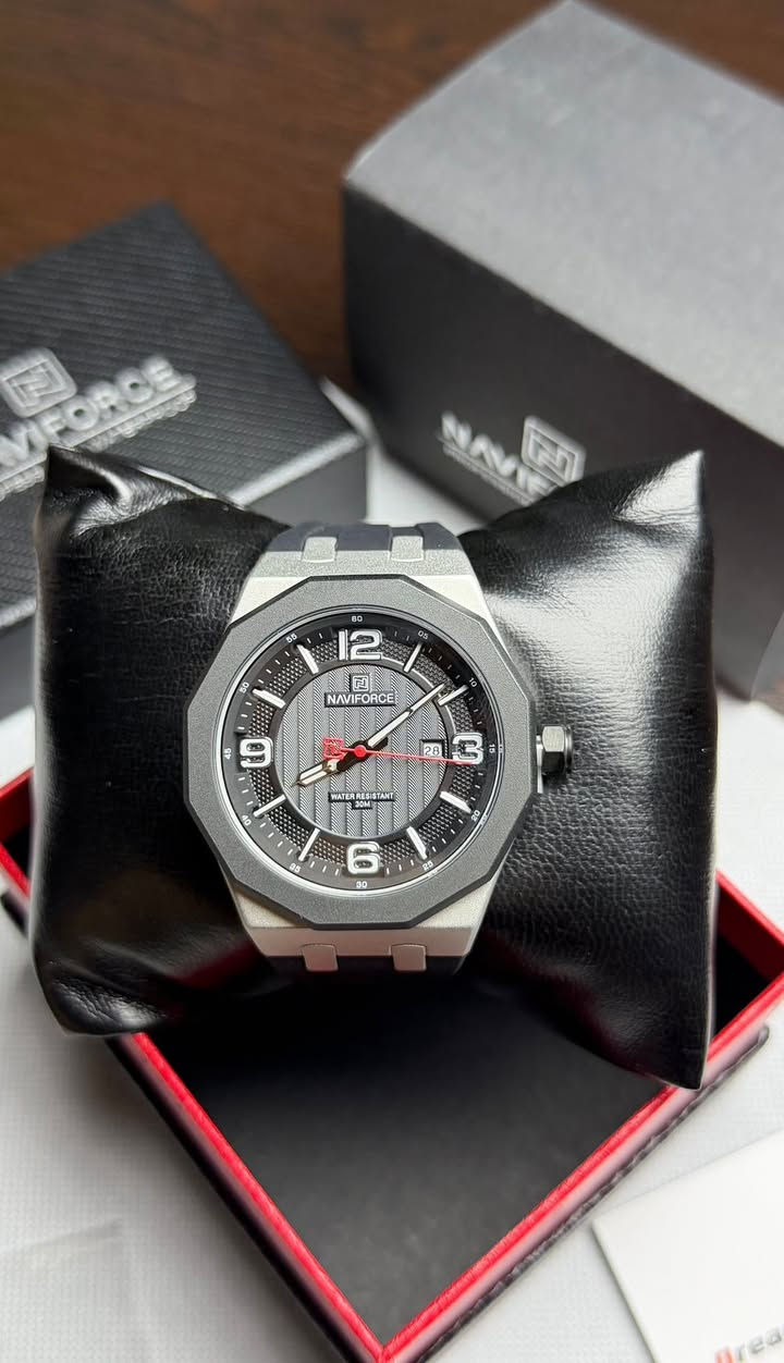NAVIFORCE sport edition
اصلي وكالة كاملة المرفقات 
رقم الموديل NF8079
سير ربر اصلي 
ارقام واميال لامينوس 
مينا مميزة 
نافذ شهري 
ستانلس ستيل 
مقاومة للماء 30 متر 

30 الف على اول تم


**إذا كنت صاحب هذا الإعلان وتريد حذفه لأي سبب، رجاءا أرسل رسالة إلى الدعم الفني**