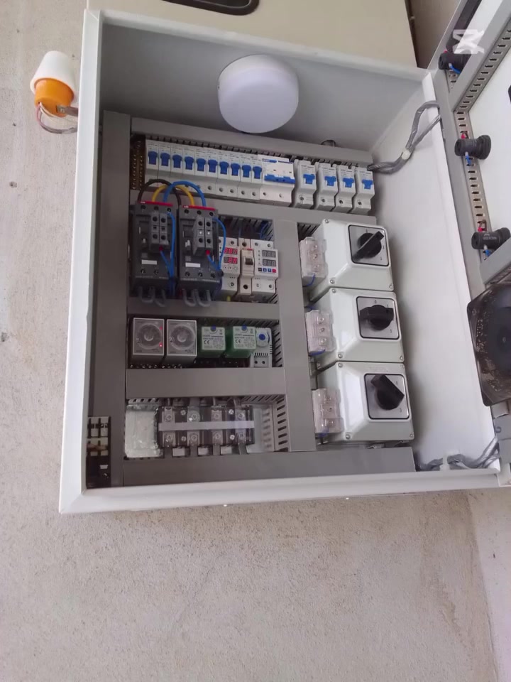 بسم الله 
#٠الكهربائي٠محمد٠عبد٠للتأسيسات٠الكهربائية 
1- تأسيس بوري 🪈🪈🪈🪈
2- تأسيس واير سيمنس 🔨🔨🧵🧵 
3- تأسيس تري كيبل ➖➖➖➿➿➿
4- تأسيس كاميرات المراقبة 🖥️🖥️📹📹 
5- تأسيس منضومة ستلايت 📺📺 📡📡
6- تأسيس منضومة أنترنت 🌐 🛜 🛜 🛰️ 
7- تأسيس منضومة حريق 🚨 ♨️🧯🧯
8- تأسيس منضومة الطاقة الشمسية ♻️♻️🔆🔆
9- تأسيس منضومة تحكم البيت عن طريق الموبايل 📳📳📳📳 
10- عمل بوردات الصناعية 🏗️🏗️🏗️🏗️
11- عمل بوردات ال .... a t s .... ⚡⚡⚡
12- عمل لوحات مولد اشتراك تشغيل أوتوماتيك 🚥 🚥📳📳
#-الكهربائي٠محمد٠عبد
#-للاستفسار٠على٠الأرقام
*********** 
***********
أتمنى ان ينال اعجابكم
وأي شخص حاب أيشوف أعمالنا هذا الرابط
https://www.facebook.com/share/1H6tkBHAvp/https://www.facebook.com/share/1H6tkBHAvp/
