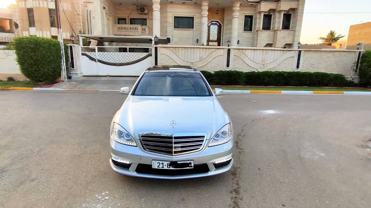 سلام عليكم ..... 
#مارسدس #S.Cless AMG 550
موديل 2007 محدثه 2013 خليجي
كامل موصفات VIP
سيارة نضيفه جدا

✅بنراما
✅ناضور ليلي
✅4 كراسي تدفئه تبريد
✅4كراسي مساج كهرباء مومري
✅ستيرن كهرباءAMG
✅اناره ترحيب
✅بصمه 4 بواب اوجنطه
✅دخول ذكي
✅رادار امامي
✅مانع تصادم
✅حساسات خلفي امامي
✅مري كهرباء جانبيه
✅مري قلاب معا البك
✅سيدي جنجر بلوتوث يواسبي اوكس نفكيشن
✅شاشات خلفيه تحكم خلفي منفصل عن الامامي
✅سيدي خلفي بلمسند
✅داخل جلد صاج اوفايت
✅تحكم بلكراسي الامامي من الخلف 
✅جنطه شفط
✅سقف كنتاره اصلي 
✅بردات بيبان كهرباء
✅برده خلفيه كهرباء
✅سستم صوت harman/Kardon
✅لايت ايل ايدي
✅لايت داينمك مع الستيرن
✅جكات تصعد اوتنزل
✅تلفون
✅زراك لايت
✅شفتات ستيرن
✅4 انضمه قياده
✅هندبرك كهرباء
✅ماسحات اوتو
✅تبريد 4 قطعه منفصله 
✅12 ايرباك
✅بيبان شفط
✅مرايه وسطيه اوتو
✅رقم هزه سنويه جديد باسمي
بيهه موافقه تضليل
سيرفس كامل اي نقص مابيهه
ماشيه 107 كم
محرك تنفس طبيعي 8 سلندر
مكان سياره بغداد
للاستفسار
*********** بغداد, العراق
