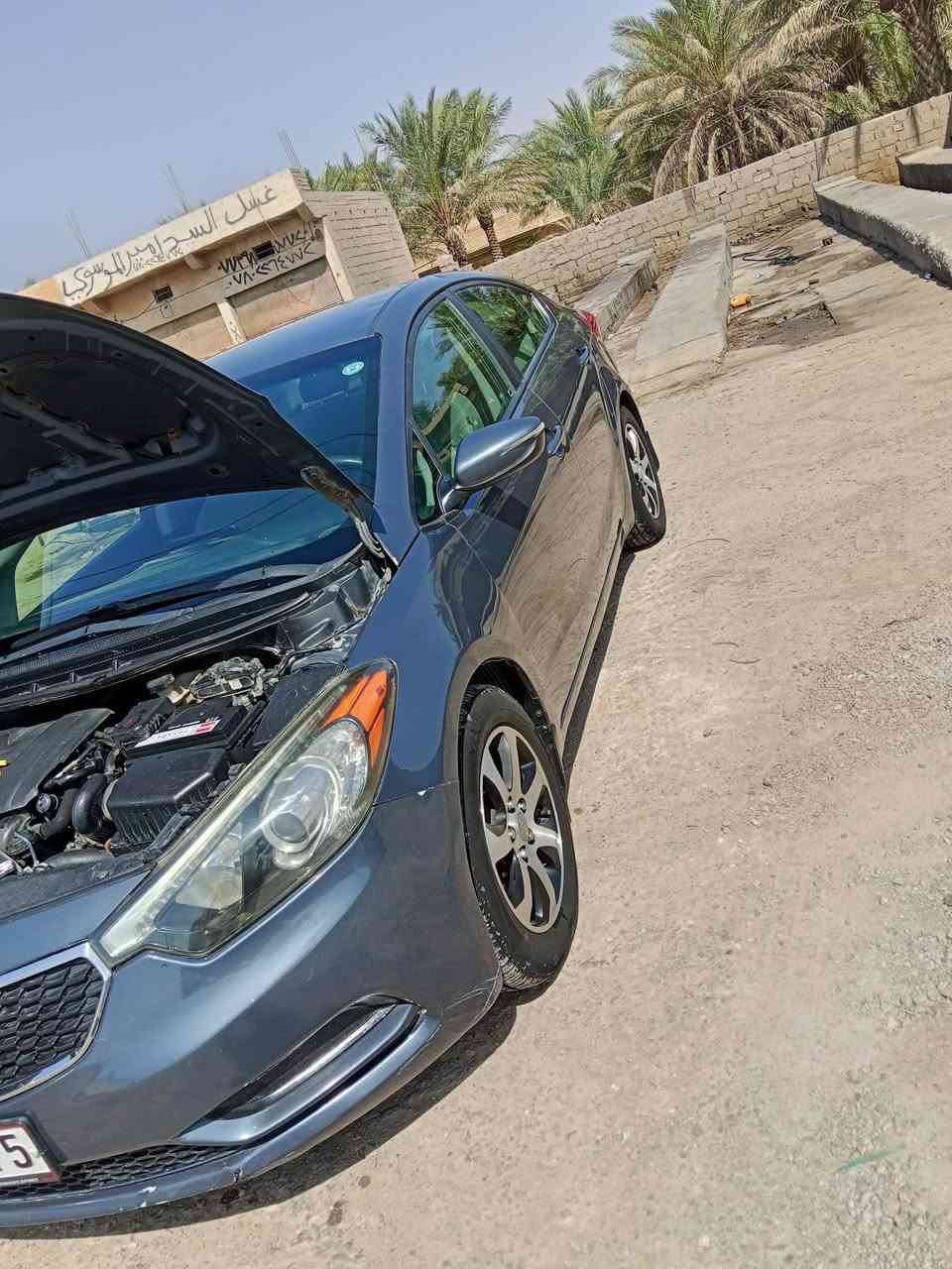 السلام عليكم فورتي مديل 16سياره جاهزه تفاصيل حادث بل صور سعر 87$وبيه مجال 
***********
‏‪***********‬‏
