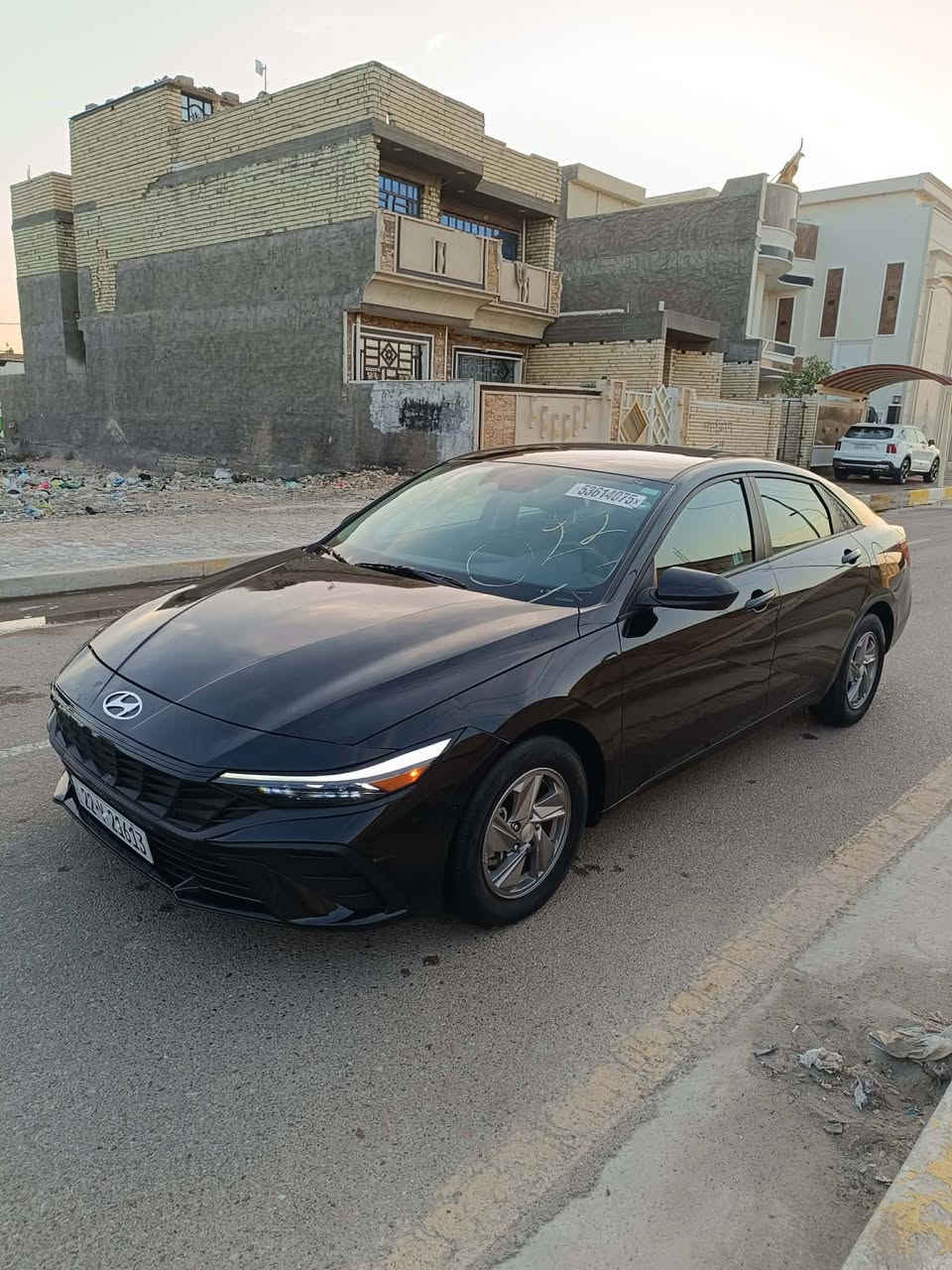 السلام عليكم
هونداي النترا للبيع موديل 24 رقم اربيل الجديد 
دخول جديد البارحه اترقمت السياره ودخلت بغداد حادث السياره بنيد نفسه مصلح ومصبوغ ارباك استيرن فقط بدون دواخل 
المواصفات 
شاشه الكتروني 
لد نهاري + لايت زنون 
فول تحكم استيرن
ثلاث انظمه قياده
السياره ماشيه 12  الف فقط السياره زيرو مشي امريكا 
رادار امامي 
ويل كب توقف ذاتي عنده الاقتراب 
محرك 2000 دوش بانزين فقط
وباقي المواصفات المعروفه 
مكان السياره بغداد 
الهاتف ***********/***********
