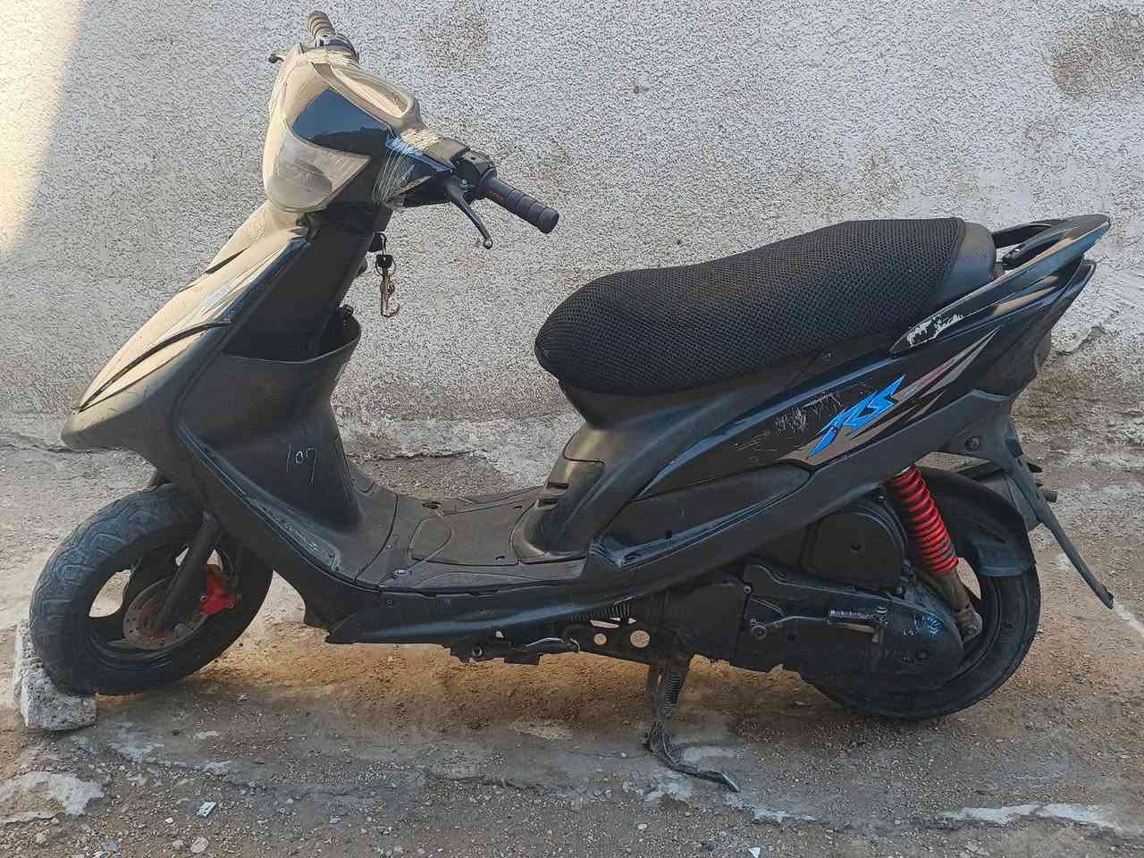 ماكس عدله شغاله سلف وهندر لاتبخير ولاتنقيص دراجه خير من لله اشاير ولايت ناصي وعالي سعرهه 450وبيهه مجال للتواصل ***********/***********مكاني بغداد جسر ديالئ
