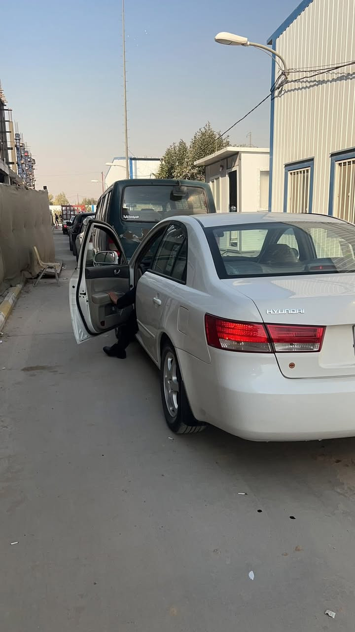 للبيع 
سوناته موديل 2008 خليجي
رقم بابل دولي بأسمي اليوم شديت ارقام وسنويه جديده
صبغ حزام 
كولشي موضح بالسونار
جاهزه من كولشي مكينه گير حداديه تبريد كهربائيات 

السعر 98 ورقه

مكاني النجف
***********
