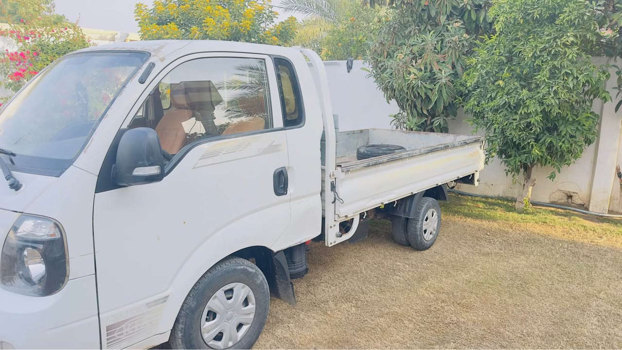 السلام عليكم 
كيا حمل موديل 2018 
منفيس كامل تترقم بأي مكان اوراقها كامله
كير محرك صدر كله شرط 
للاستفسار *********** تكريت, صلاح الدين
