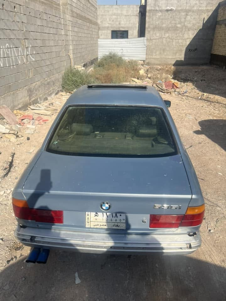 BMW 535 1991
مكينه وكير جدد 
شلعه ومعدل 
كير اوتوماتيك 
تخم تاير ويل خليه بلادي 
حداده الاماميه جديده 
سياره جاهزه عوزها ترتيبات بسيطه 
بطاينها ودشبولها نضيف بس كشنات يرادلهن تلبيسه 
كهربائيات كلها شغاله 
فتحه برده خلفيه سياره حلوه وجاهزه ماعوزها شي 
رقمها بغداد تحويل ثاني يوم 
يرادلها تبريد  
السعر ٣٧ 
مكاني البصره شط العرب 
***********
