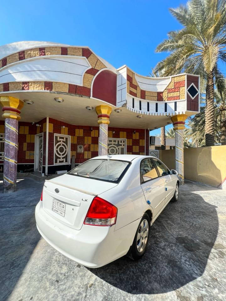 سلام عليكم
مــركبه فــضائيه من نــوع كياا سيــراتوو 
ســنه الصـــنع 2009 
الــمركبه بــدون اي ضرر 
حــجم محـرك الــمركبه 1600 DOSH بدون بخار بدون تنقيص 
حــداديه جــيد جدااً  
تبــريد چريـــش ❄️
عنــواني كربــلاء الحــسينيه 📍
الســـعر 83  💲ــــــــهاتف***********
