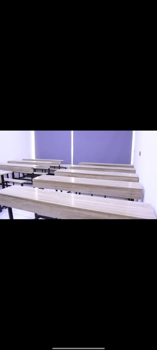 رحلات للبيع 37 رحلة!!!! عرض مناسب للمعاهد والمدارس أو اكو تخفيض ب الأسعار للجادين في الشراء ***********
