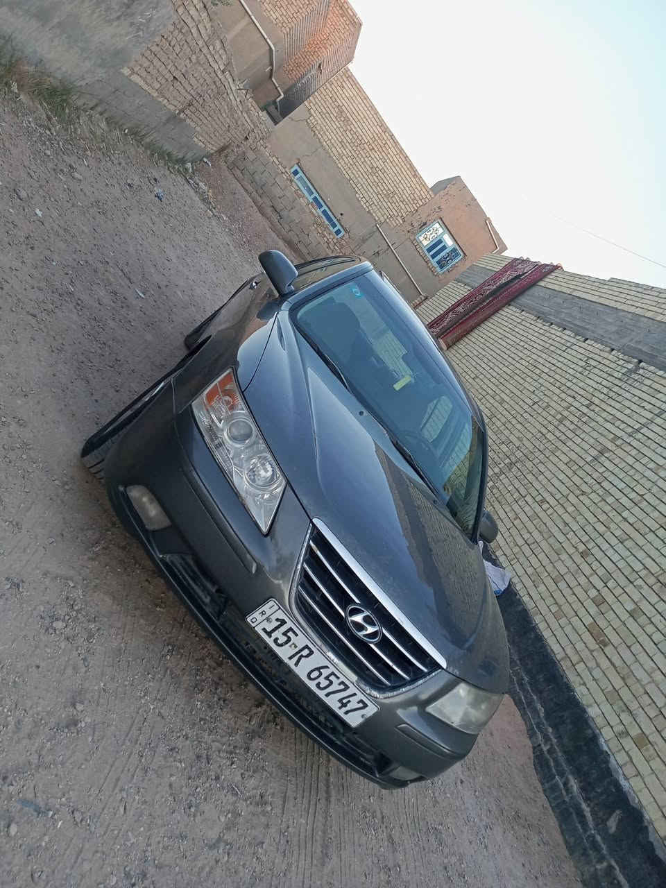 سلام عليكم بيع مستعجل سوناتا 2009 فول واحد على واحد بيهه صبغ بس باب لخلفي الصدر شويه بارد بل بنيد باقي مكفول بدون دواخل مكينه مامفتوحه بس بيهه خيط بخار تبريد ثلج ترايك البصره السعر 107 بيهه مجال حك جيه  مكان سياره بابل المسيب الهاتف *********** أو ***********
