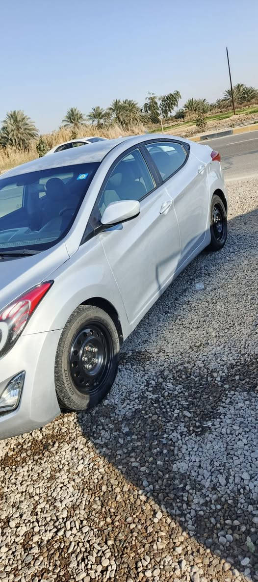 السلام عليكم البيع النترا موديل2012
سياره مصبوغه حزام اثر جراد وعندي فديو قبل صبغ
كير محرك صدر خير من حادثها بس بنيد عنوان ديالى جديده الشط قريب على بوابه بغداد سعر 98وبيها مجال حك جيه 
***********
