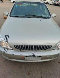 كيا ريو • موديل ٢٠٠٠ • كير عادي