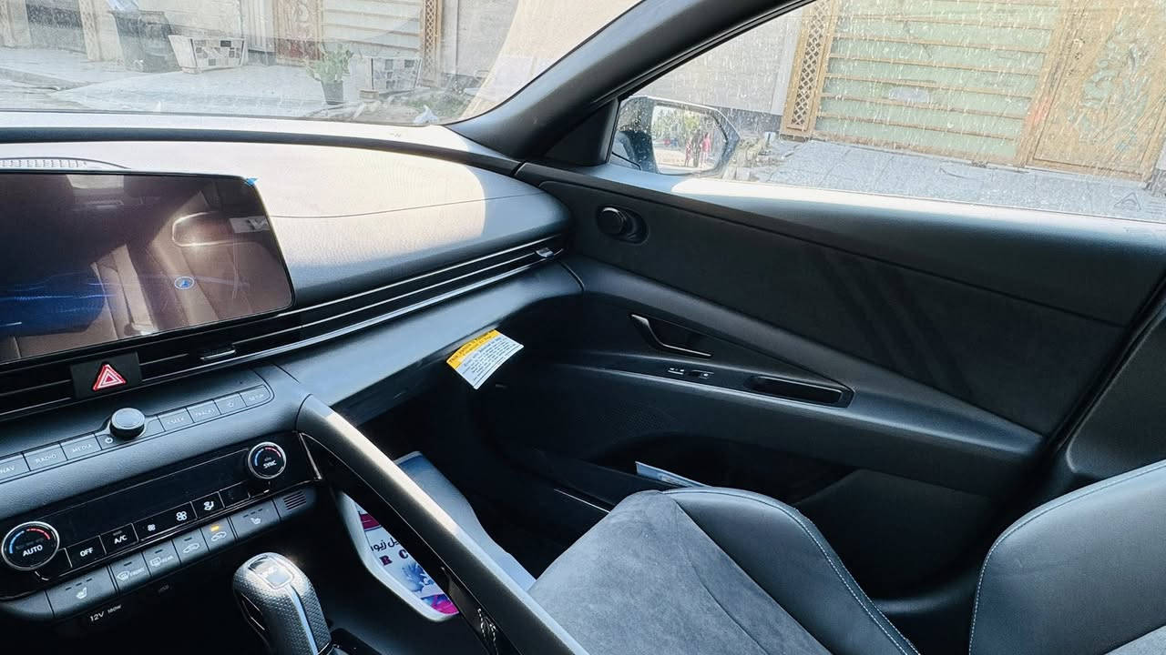 بسم لله 

للبيع فقط للبيع فقط 
ألنترا أن موديل 2025
زيرو  ماشيه فقط الف ؟
بعدهه بچياسة الشركه محد صاعد بيهه
بأسمي ألسياره 
حره بدون رقم
حادثهه تبديل بنيد وجاملغ فقط 
 لغد وشاصي مكفول شرط الفحص
وجايبهن بلاديات مال ان ونفس اللون
يعني السياره قطرة صبغ مابيهه
ايرباك ستيرن فقط 
مواصفات أل N معروفه تجي محرك 2000 توربو
فتحة سقف
كشنات  حضن وكنتاره وجلد
سقف أسود
اناره داخليه ٢٤ لون
تحكم ستيرن نورمال وسبورت
تحكم دبلات نورمال وسبورت
ابواب بصمة
بصمة تشغيل 
شحن وايرلس
شاشة ايباد
كاميرا
نظام صوت
اشارة ترحيب
اشارة مرايا
اوتو ستوب
نقطة عمياء
تحديد سرعه
تحديد مسار
رادار جانبي
رادار خلفي
حساسات امامي
حساسات خلفي
نظام _ 𝐍𝐎𝐑𝐌𝐀𝐋
نظام _ 𝐒𝐏𝐎𝐑𝐓
نظام _ N
كشنات  هيتر 
لايت ليد 3 عدسات
الى اخره 
صور الحادث بالمنشور  
ألسعر 190 قفل
مكان ألسياره بغداد 

للأستفسار يرجى ألأتصال فقط  
***********
