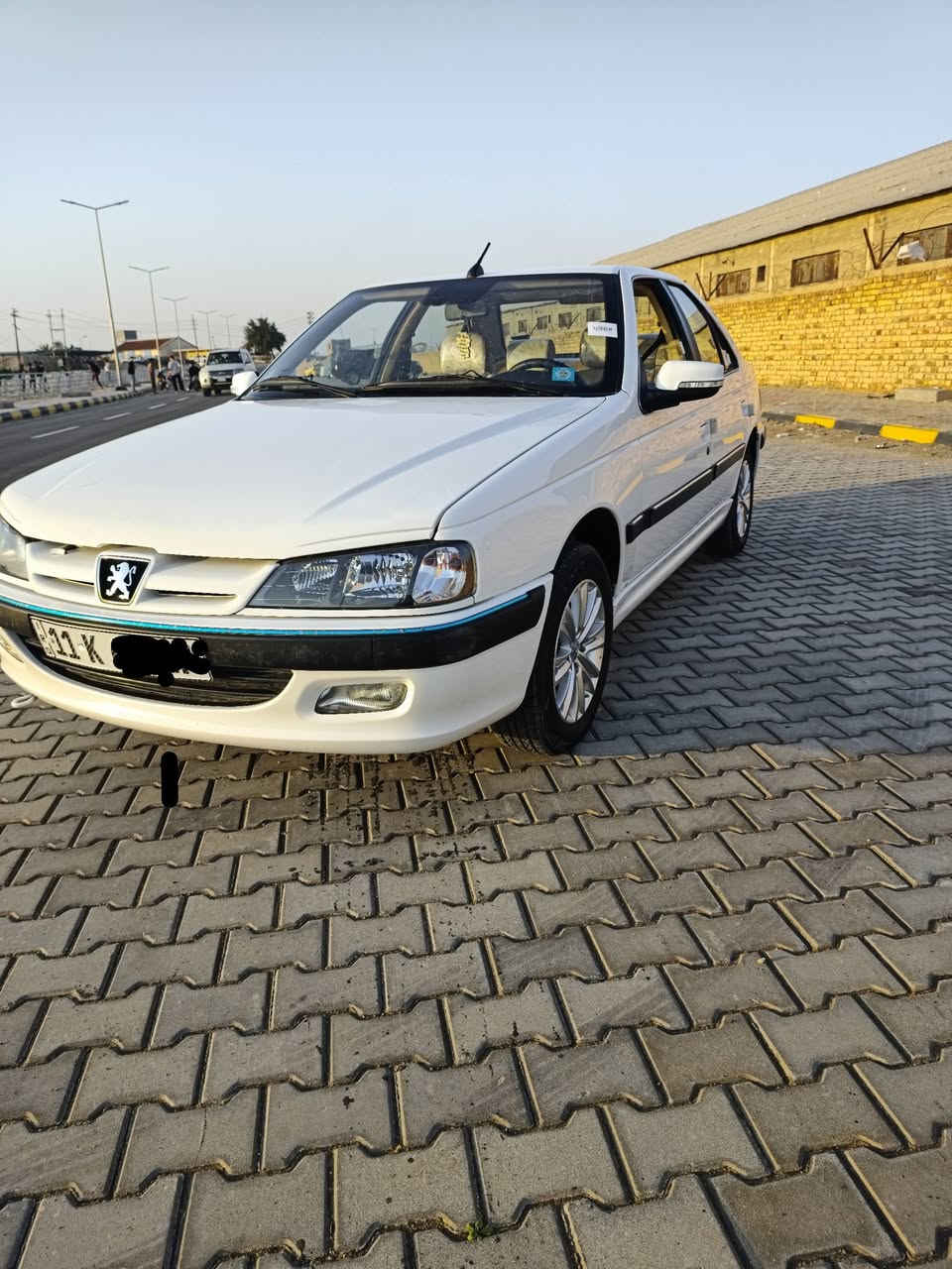 السلام عليكم للبيع بيجو بارص موديل 2025السيارة كفالة عامة من الشخط ماشية 9000 السيارة وضع شركة السيارة بسمي رقم بغداد تحويل ثاني يوم السيارة حرة العنوان واسط كوت مركز مدينة الاستفسار ***********
