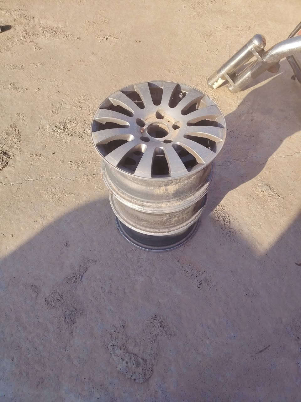 سيبايه نجفيه جديده وخشبه جديد كدام العين وثلاث تكات ويل كب دعاميه استيل جديده لبيع الاستفسار على رقمي ***********
