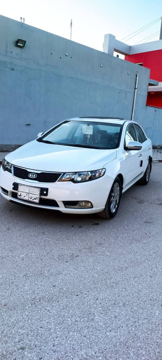 سلام عليكم.
للبيع فقط.        سيراتو2013 فول مواصفات اربيل وكاله تحويل ماكو اي مشكله بيها قبق جنطه مصبوغ فقط  وشويه بارد والباقي كفاله عامه من الفتح والتبديل والصبغ  السياره فتحه بصمه مري اشاير تحكم ستيرن فول مواصفات السعر100 وبيها مجال قليل حك الجيه مكان السياره نجف للستفسار   ***********
