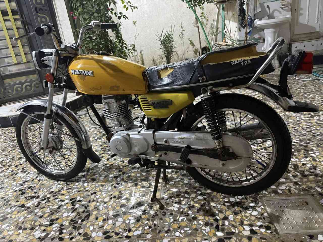 السلام عليكم دراجه ايراني نامه شلامچه اصل موديل ٢٠٢٢ الدراجه سنويه بأسمي الرقم مدفوع حسابه ووصولاته موجوده عندي باقي بس استلم اللوحات معاملته كامله 
رقمهة بصره الدراجه خير من الله بيهة خيط تبخير ويرادلهة تانكي وكشن وترجع تخبل السعر مليون و٣٥٠ وبيه مجال بسيط كلش رقمي ***********
