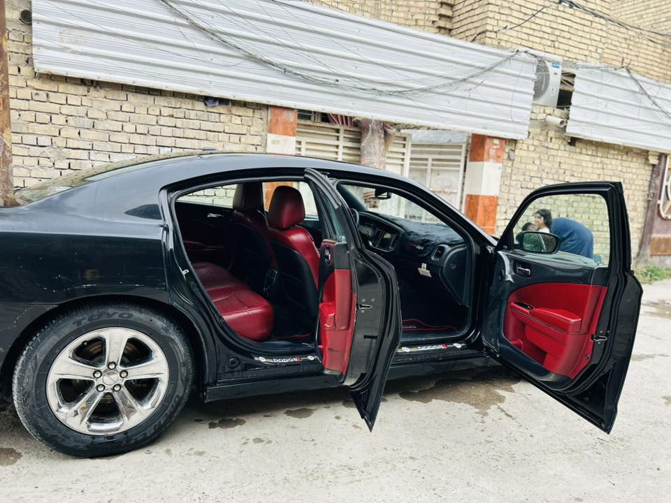 لسلام عليكم جارجر موديل 2013 للبيع مكاني بغداد فول عده الفتحه الموصفات تشغل عن بعد مري قلاب مع البك خزين ميموري كير طياره شاشة جبير كشنات تدفه كلاصات حار وبار كشنات كهرباىي كشنات جلد بلادي  سماعات صوت الباين بابين بصمه سياره مال بيت مامشتغل ع الخط ابد الاستفسار اتصل ع الرقم *********** او مراسله ع واتس اب
