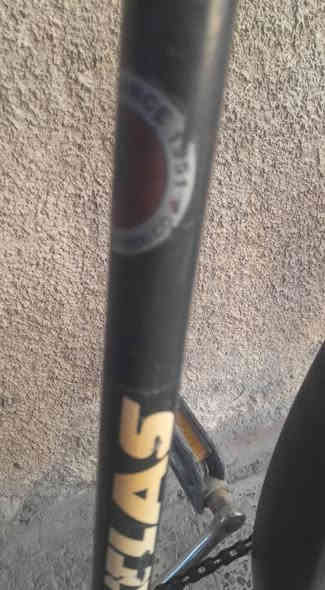 السلام عليكم بايسكل اطلس ٢٦كامل على وضعه للبيع ٧٥ والرزق على الله*********** بغداد الكرخ
