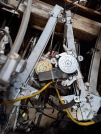 ورشة عبدالله الزيادي • تصليح أقفال • توصيل