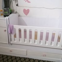 هزاز اطفال لون ابيض مع مجرات سفلية تخلي ملابس اطفال مع مجر صغير تخلي غ...