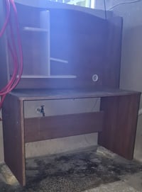 مكتبة كبيرة • مستهلكة • اخوان