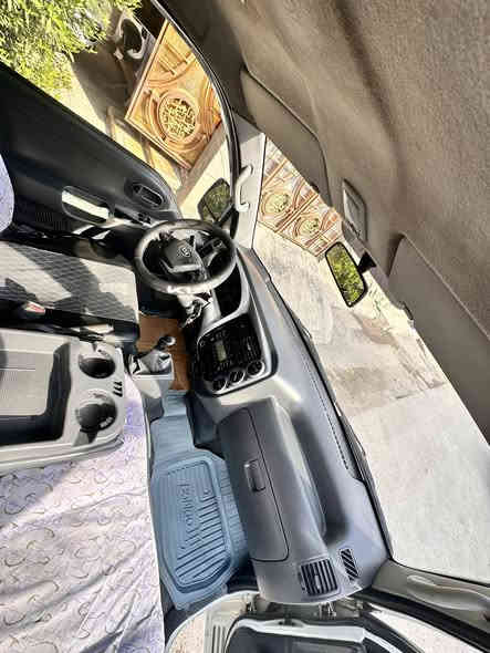 مديل ٢٠١٥ رقم بغداد السعر ١١٥ وبيها مجال بصيط 
الاننتصال ***********
