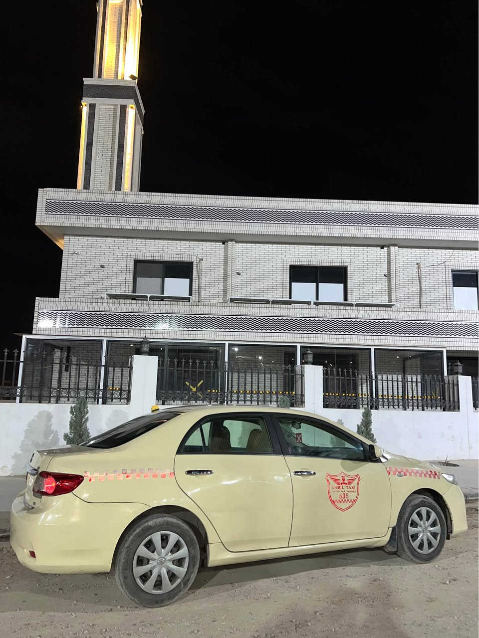 تكسي كوردستان 10 بارجة
سيستةمى غازه
موديل 2013 گيرتووماتيك
بيلادى تكسي
گيرو مكينة تحويل بشرط بةناوى خومة
سةنةوى ژينگة تا 2029 نوية
پيشى كةبسة
سى پارجةى دواوة بوياغة 
نرخى 143 وةرةقة كةميك مجالى تيداية
***********
*********** أربيل, العراق
