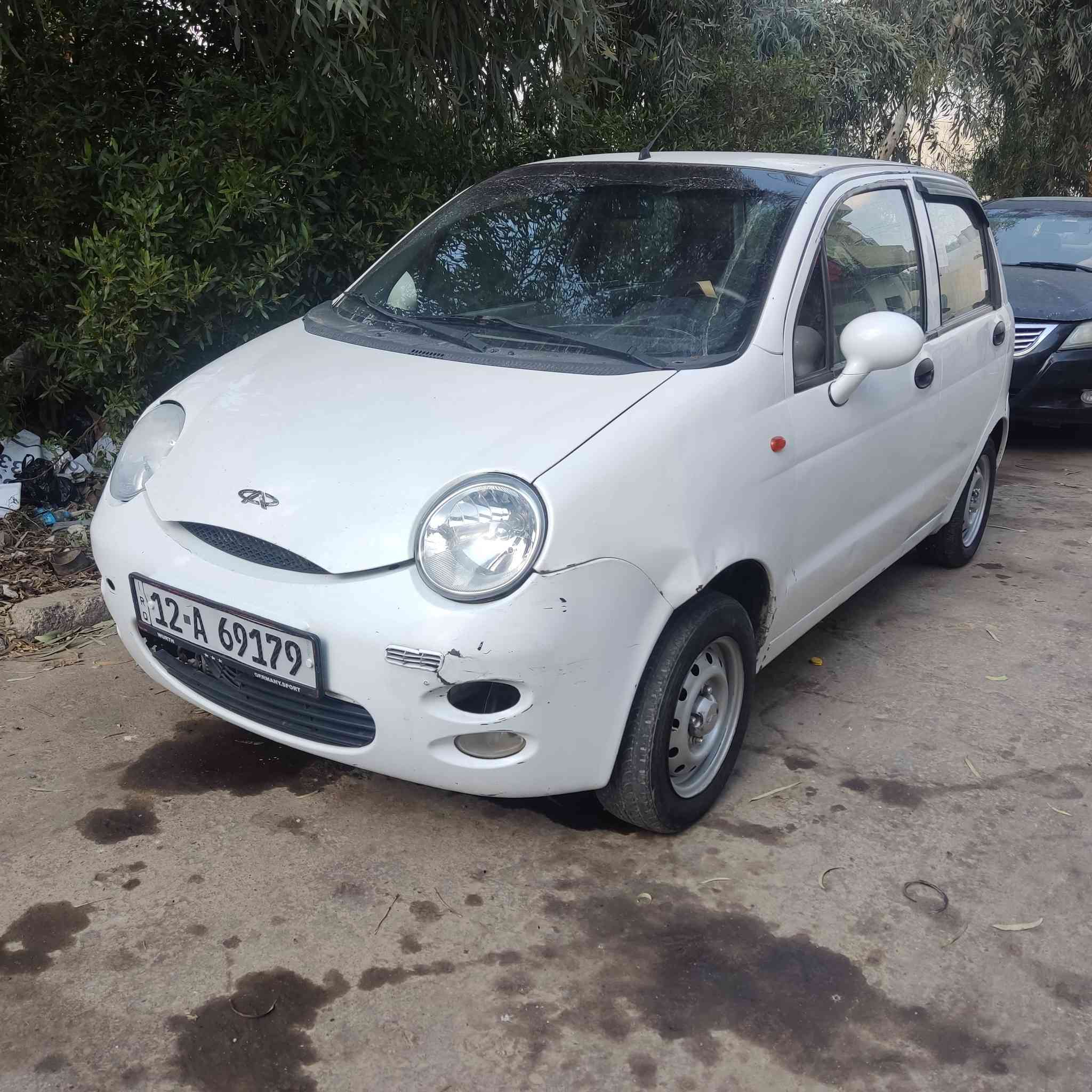 كوكو موديل 13سياره جاهزه مكينه معمره تبريد شغال بدون صبغ السياره مكان السباره قرب مرطبات البحرين السعر 38ورقه وبيها شويه مجال للاستفسار الاتصال ***********
