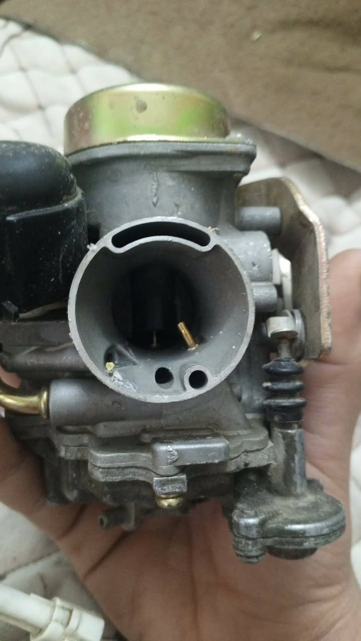 كابريتر فحل
واحد اصلي مال تفصيخ والثاني تجاري للبيع مكاني بغداد بلديات مو شراي لا تتعبني رجائا ***********
