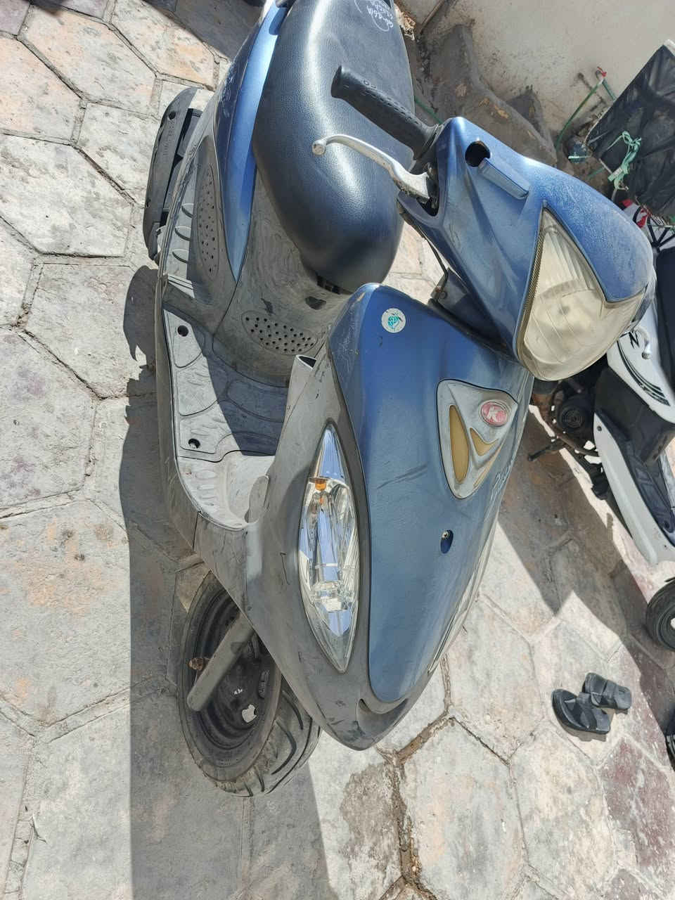 دراجه حاويه اخذ وترحم الوالديه حاويه اتصل على هذا الرقم ***********
