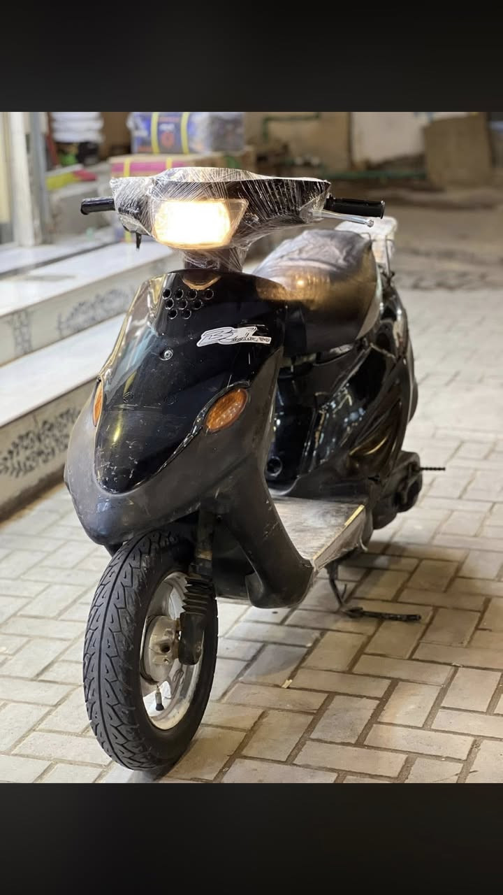 للبيع دراجه تسعه مكينه ما مفتوحه دراجه ناعمه كهربائيات كله شغاله بس سلف يرادله باتري وبيه صوت بل اكسل اعتقد لبوربنك تعبان ماله بس دراجه شغاله من اول هندر عنوان حيانيه سعر (225) ***********
